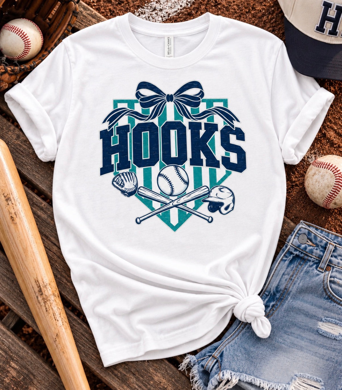 Hooks Bow Tee